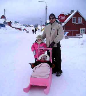 Aasiaat, Inuit Pushchair